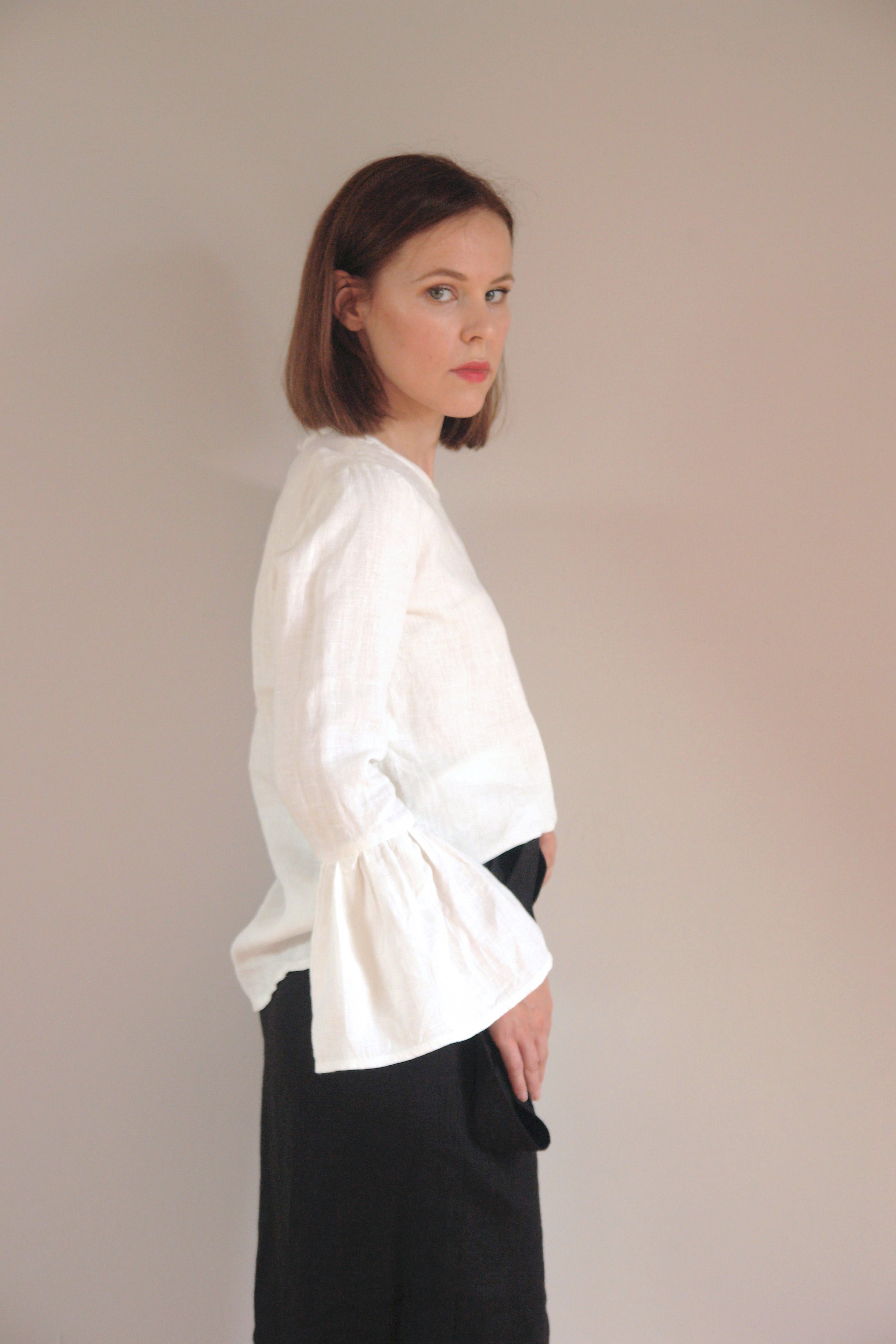 LINEN BLOUSE WITH BELL SLEEVES