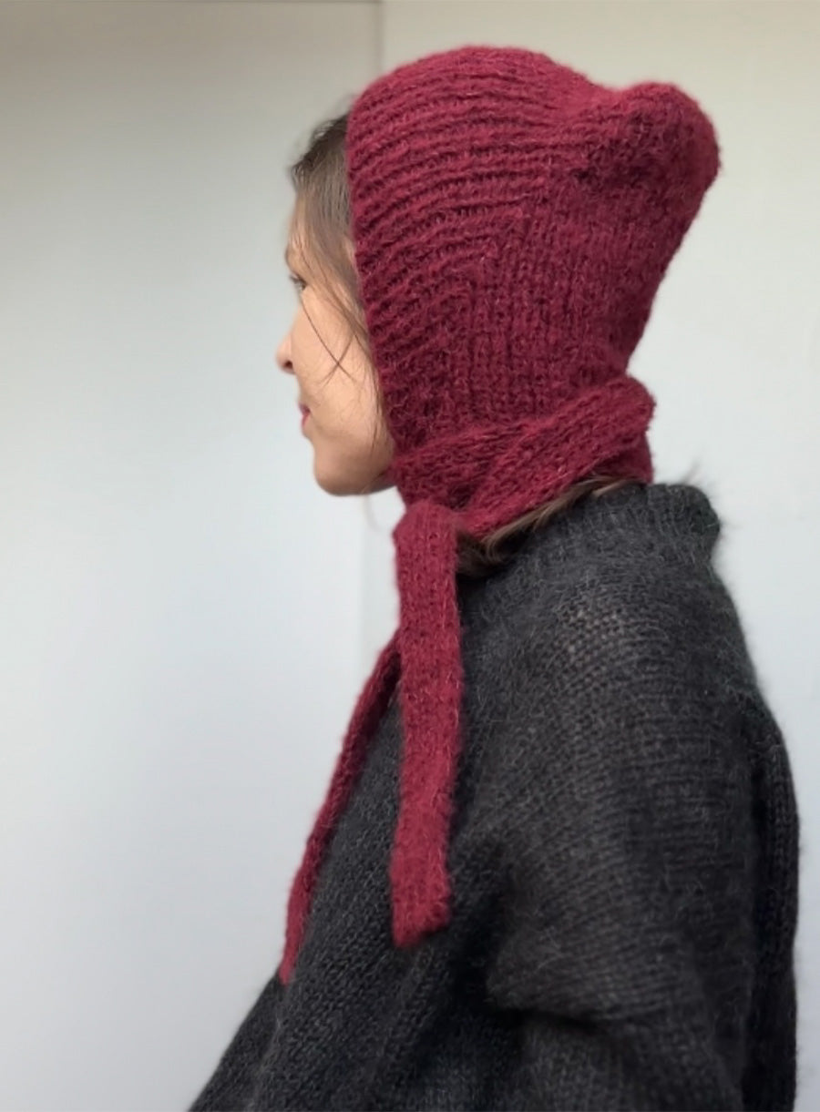 BURGUNDY THE PAULA'S BONNET