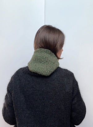 Vintage green knitted mohair bonnet, handmade winter hat for women, lightweight, warm, and soft accessory with ties, ideal for cozy outfits and handmade lovers