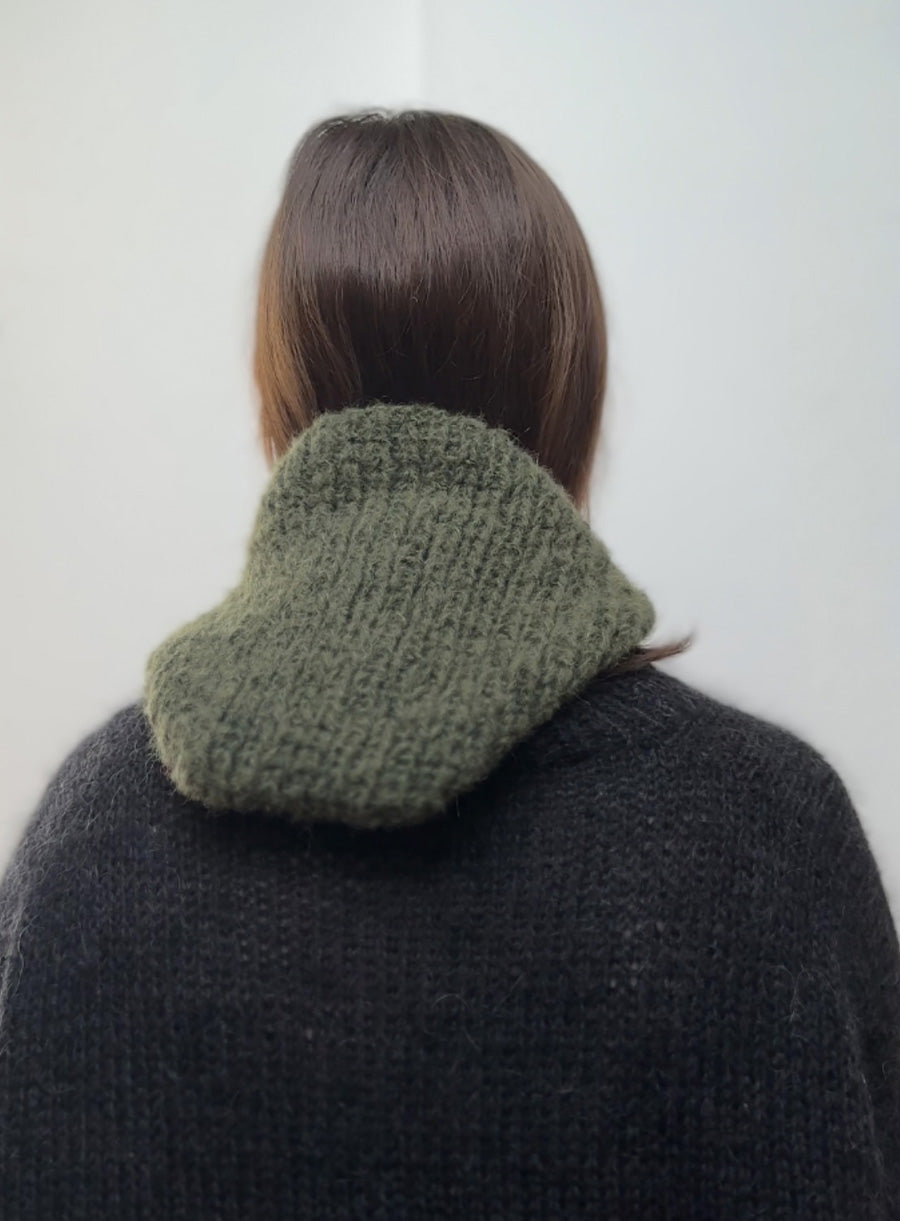 green knitted bonnet