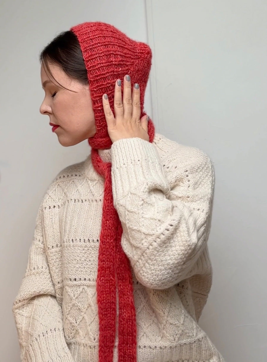 SOFT RED THE PAULA'S BONNET