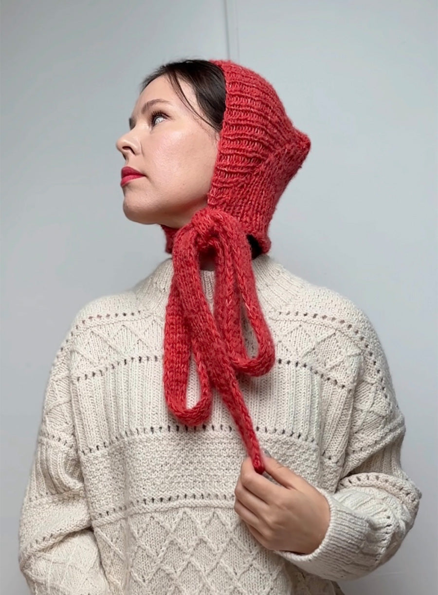 SOFT RED THE PAULA'S BONNET
