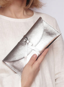 WRAP PURSE