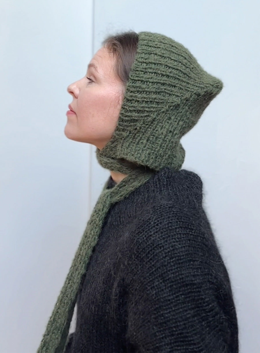 Vintage green mohair knit hat, handmade bonnet with ties, lightweight and comfortable winter accessory for women, ideal for gifting and seasonal fashion