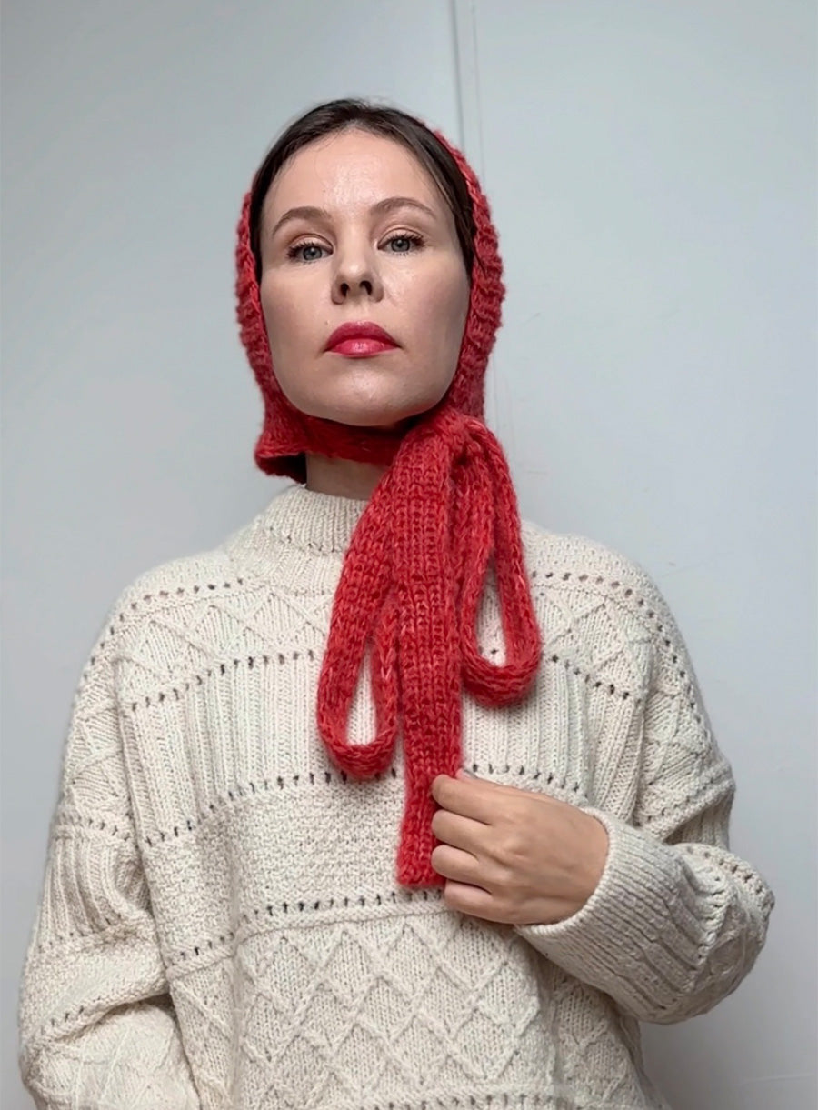 SOFT RED THE PAULA'S BONNET
