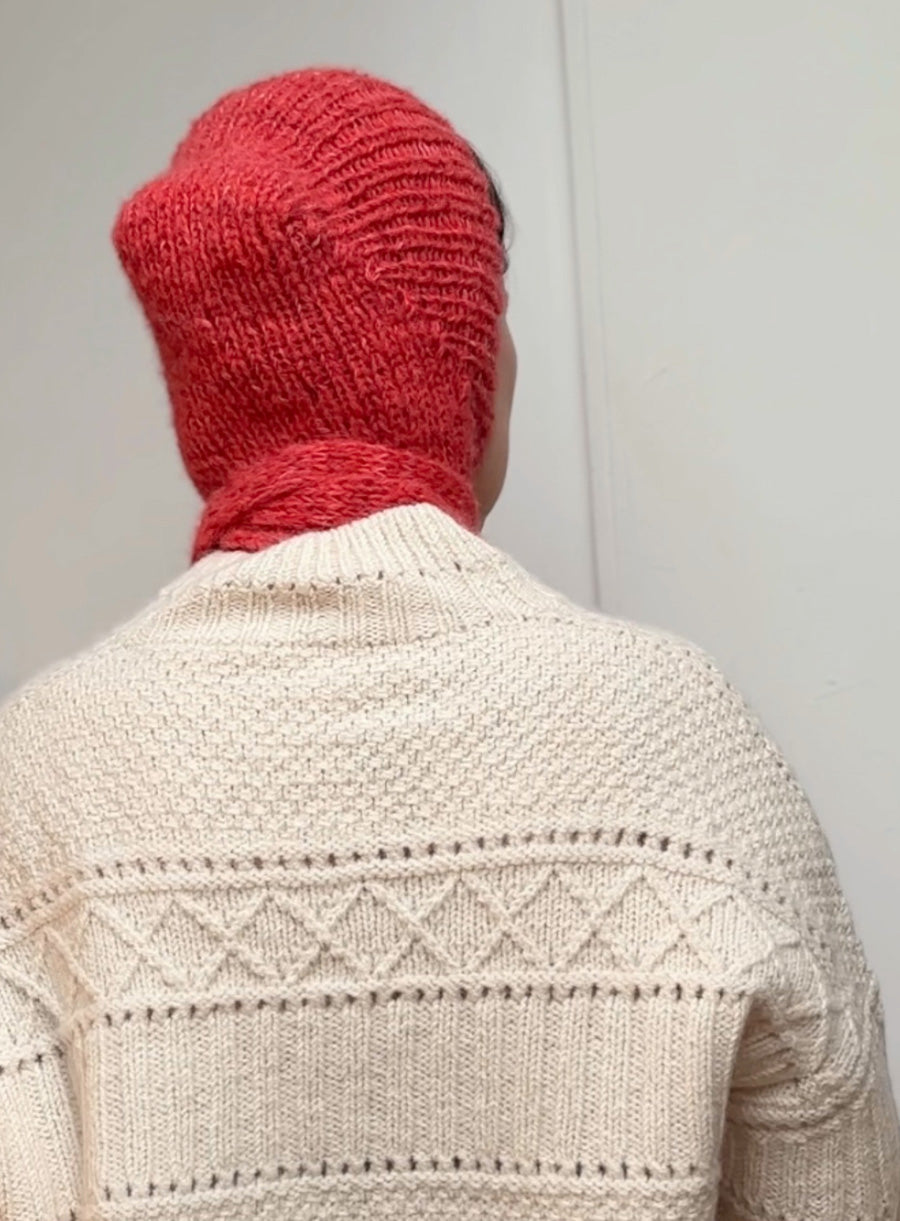 SOFT RED THE PAULA'S BONNET