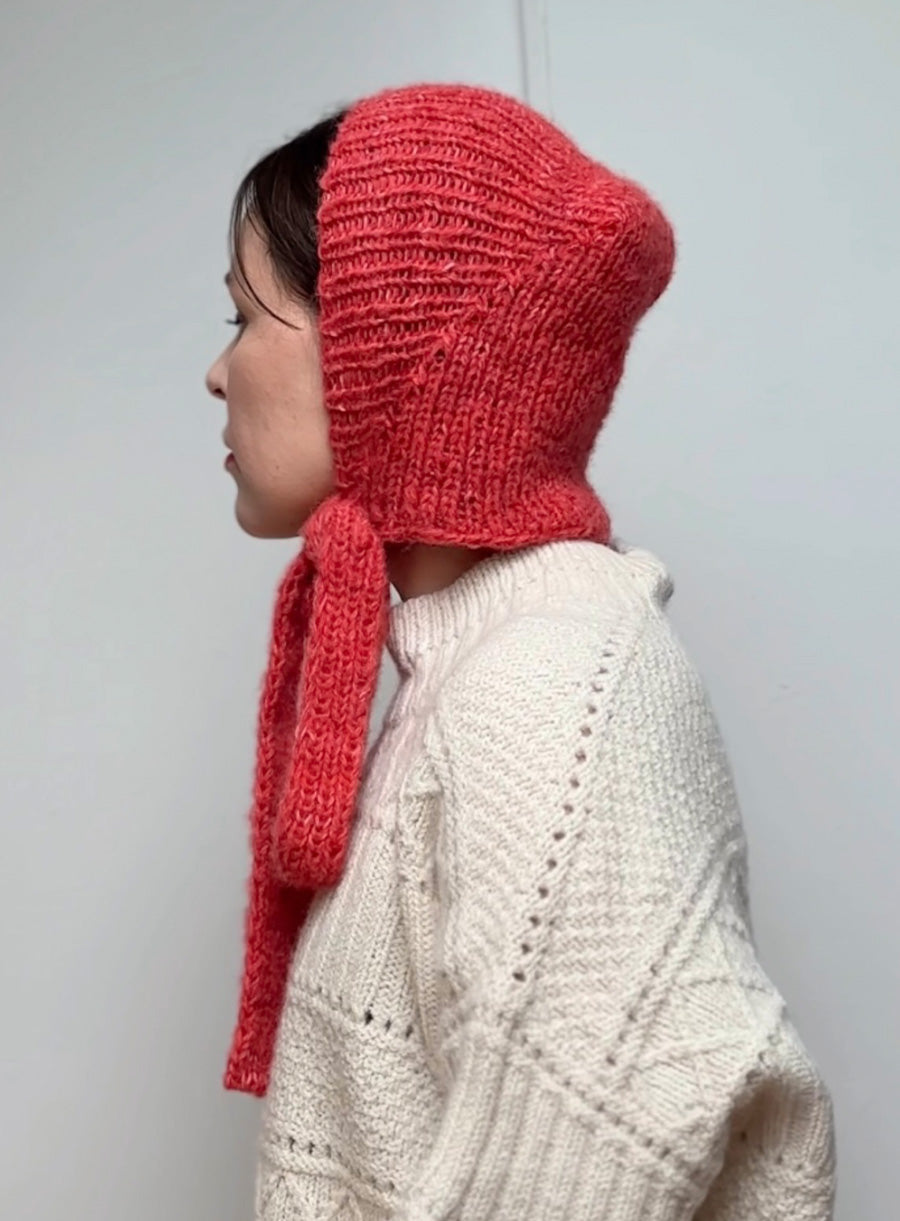 SOFT RED THE PAULA'S BONNET