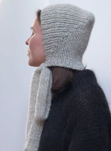 white fluffy hat