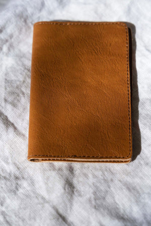 VEGETABLE TANNED LEATHER PASSPORT COVER