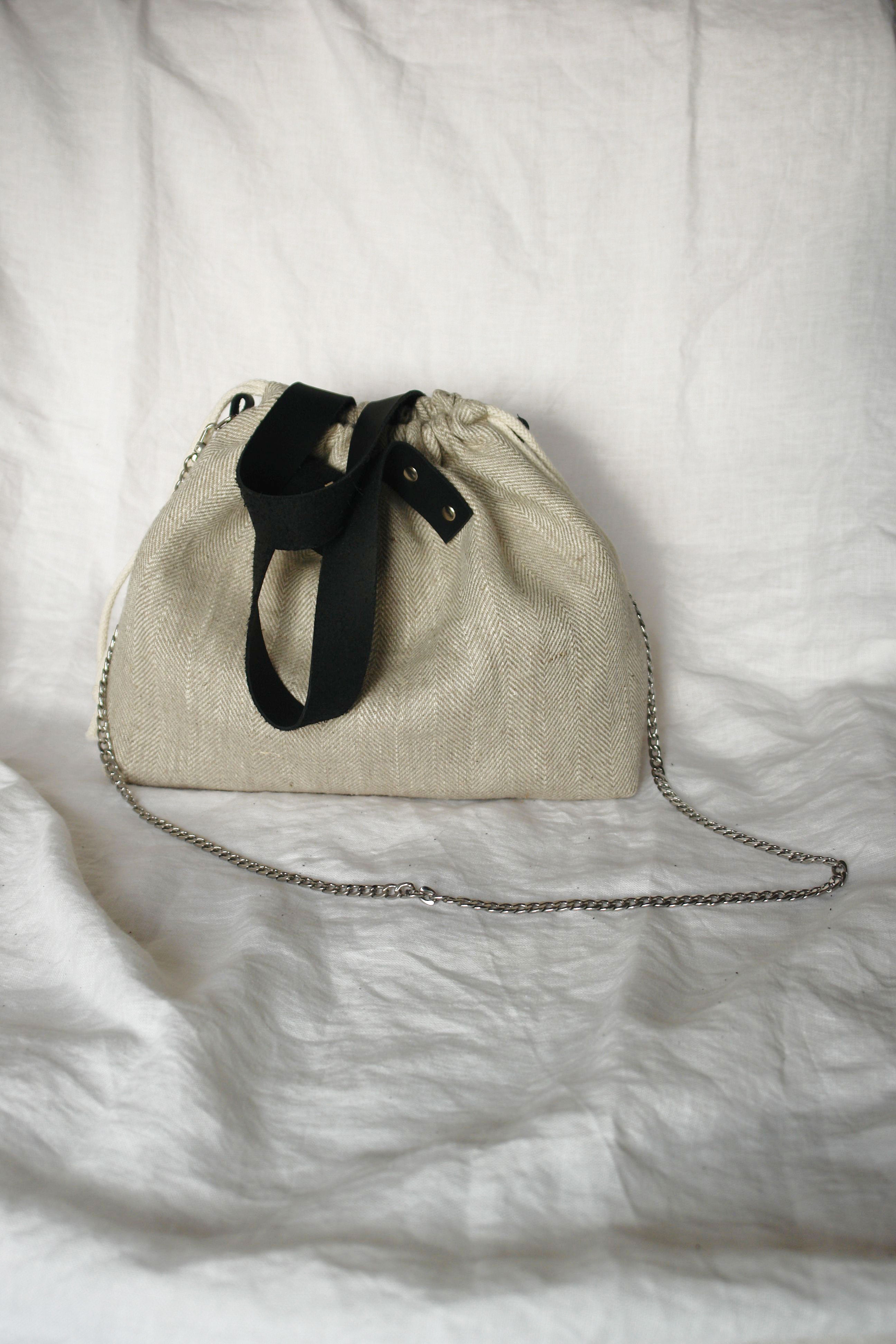 tote bag with straps